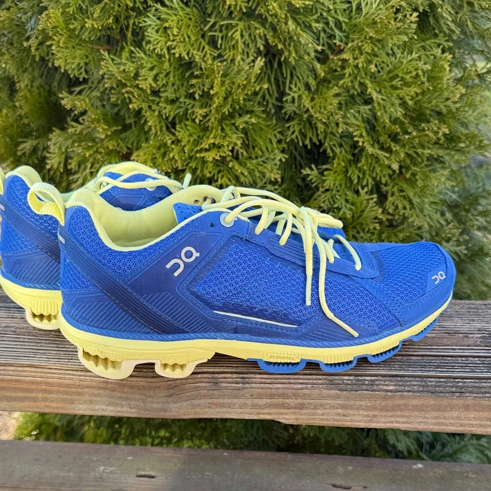 On Cloud Running Blue & Neon Yellow Cloudventure Trail Sneakers size 8.5 - Picture 4 of 6